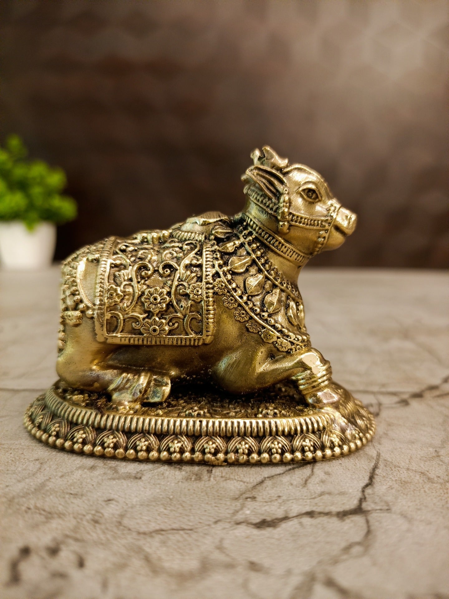Brass Fine Art Nandhi Idol (2.5″) | Handcrafted Pure Brass Nandi Statue for Home Temple & Decor