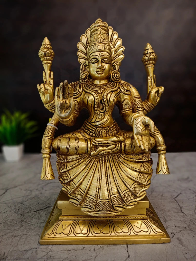 Brass Padmavathi Thayar Idol – 12.5 Inch | Traditional Goddess Padmavati Statue for Pooja Room & Home Temple