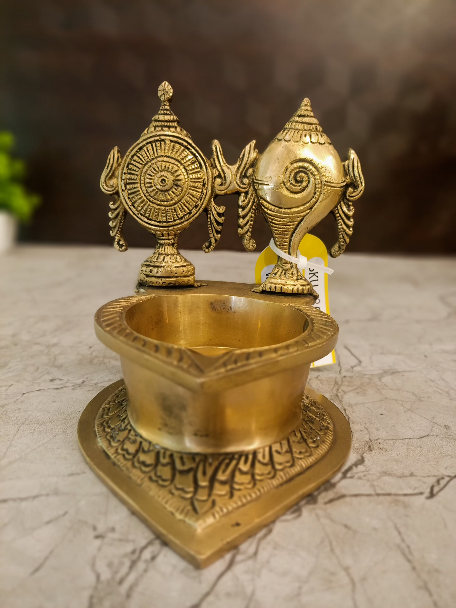 Divine Shankha Chakra Brass Deepam – Traditional Vishnu Symbol Decor